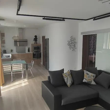 Au Centre Du Monde Selon Dali Appartement *