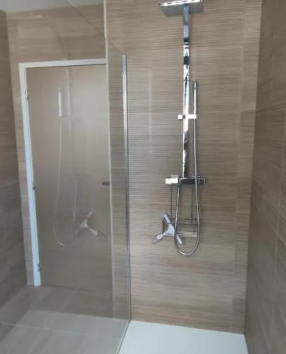 Au Centre Du Monde Selon Dali Appartement Perpignan