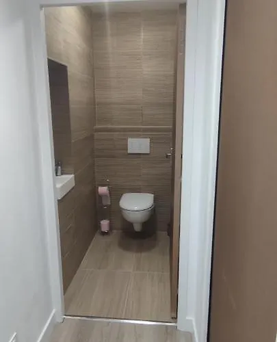 Appartement Au Centre Du Monde Selon Dali